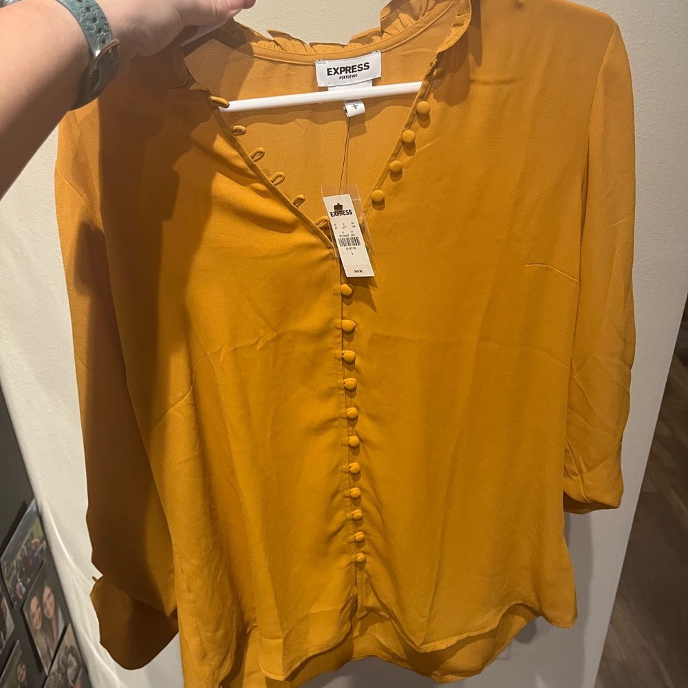 Express slim fit blouse, new with tags